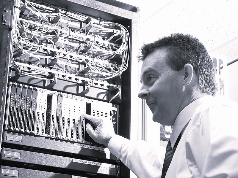 OS - 2002 terminal server Nev - BW